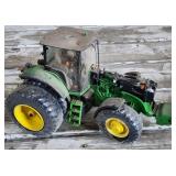 ERTL 1/16 John Deere FWA Cab Tractor w/Duals
