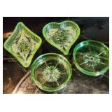 4pc Small Uranium / Vaseline Glass Trays