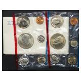 1976 US Double Mint Set in Envelope, With Ikes