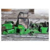ERTL 1/16 John Deere 4WD Tractor Body