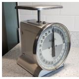 Minty Vintage Hanson Kitchen Utility Scale 1371