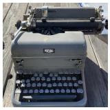 Royal Manual Typewriter