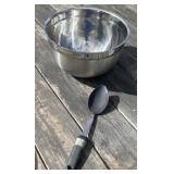 6 Qt Mixing Bowl and Spoon