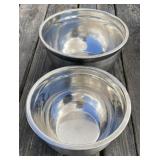 2 & 4 Qt Stainless Mixing Bowls