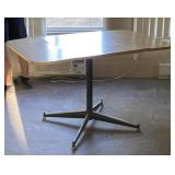 Double Drop Leaf Pedestal Table Double Drop Leaf Pedestal Table