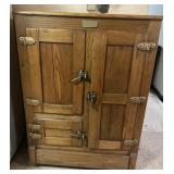 White Clad Oak Icebox White Clad Oak Icebox
