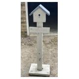 Birdhouse on Stand Birdhouse on Stand