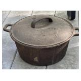 Cast Iron Pan with Lid Cast Iron Pan with Lid