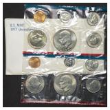 1977 US Double Mint Set in Envelope, With Ikes