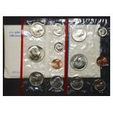 1980 US Double Mint Set in Envelope, With SBAs