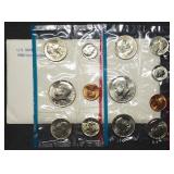 1980 US Double Mint Set in Envelope, With SBAs