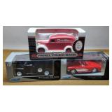 1/24 Scale Cars and Banks