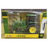 Ertl John Deere 4240 Tractor
