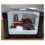 IH Farmall 340 Tractor