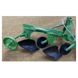 John Deere Mounted 2 Bottom Prestige