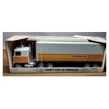 Nylint Caterpillar Cab Over 18 Wheeler