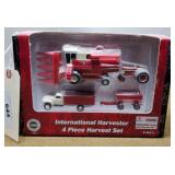 International 815 Combine Set