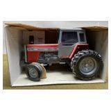 Massey Ferguson 670 Tractor