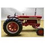 International 560 Diesel Tractor