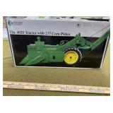 Ertl John Deere 4020 w/ 237 Corn Picker