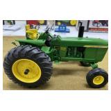 Ertl John Deere 4020 Power Shift Tractor
