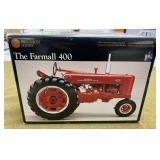 Ertl IH Farmall 400 Narrow Front, Gas