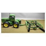 John Deere 4WD Tractor & Disk