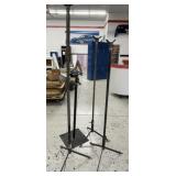 4 - Adjustable Stands