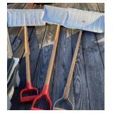 3 Snow Shovels