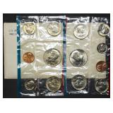 1980 US Double Mint Set in Envelope, With SBAs