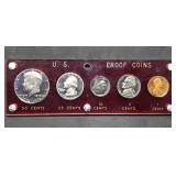 1975 Bicentennial Proof Set in Holder