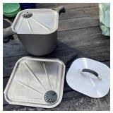 WearEver Pan and Grill Press