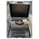 Underwood Leader Typewriter