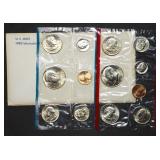 1980 US Double Mint Set in Envelope, With SBAs