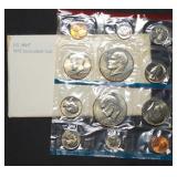 1975 US Double Mint Set in Envelope, With Ikes