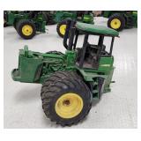 ERTL 1/16 John Deere 4WD Front End w/ Duals