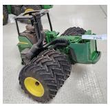ERTL 1/16 John Deere 4WD Tractor Front End,