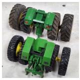 ERTL 1/32 John Deere 4WD Drive Rear Ends Duals