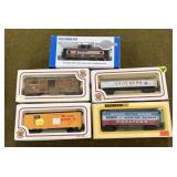 5 HO Scale Train Cars