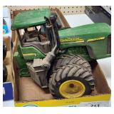 ERTL 1/16 John Deere 4WD 9420 Tractor Front End