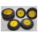 ERTL 1/16th John Deere Assorted Wheels & Tires