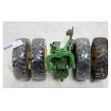 ERTL 1/16 John Deere 4WD Rear End w/ Split Duals