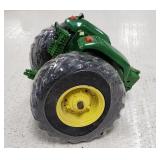ERTL 1/16 John Deere Tractor Rear End with Tires