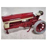 ERTL 1/16 Farmall 460 Diesel Tractor Body