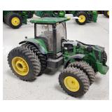 ERTL 1/16 John Deere FWA Cab Tractor w/ Duals