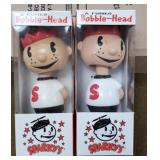 2 Funko Bobble Heads