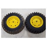ERTL 1/16th John Deere Wheel & Tire Set