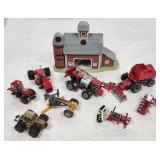 ERTL 1/43 1/64 International Tractor & Parts Group