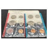 1972 Double Mint set w/ 2 Half Dollars