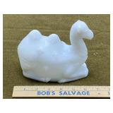 6 1/4" McKee Lidded Camel Dish